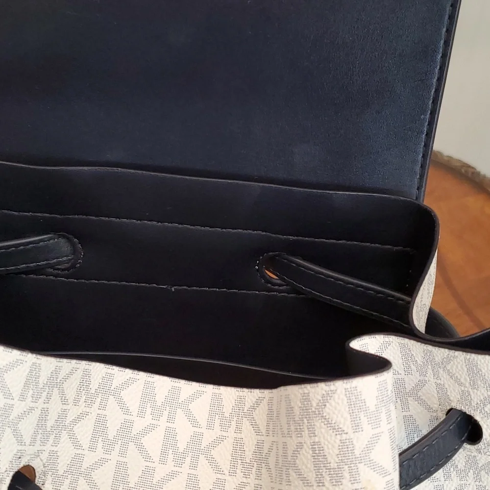 Like NEW Michael Kors logo print Junie backpack